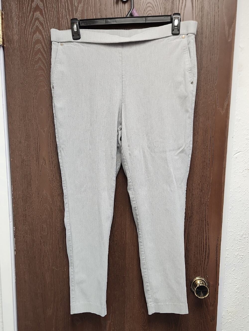 Anne Klein Light Gray Herringbone Knit Top